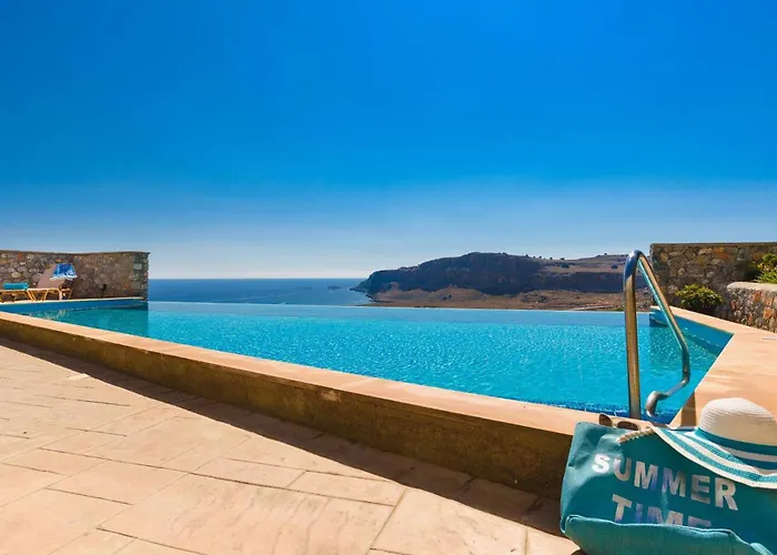 Anastasia Rodos By ヴィラ